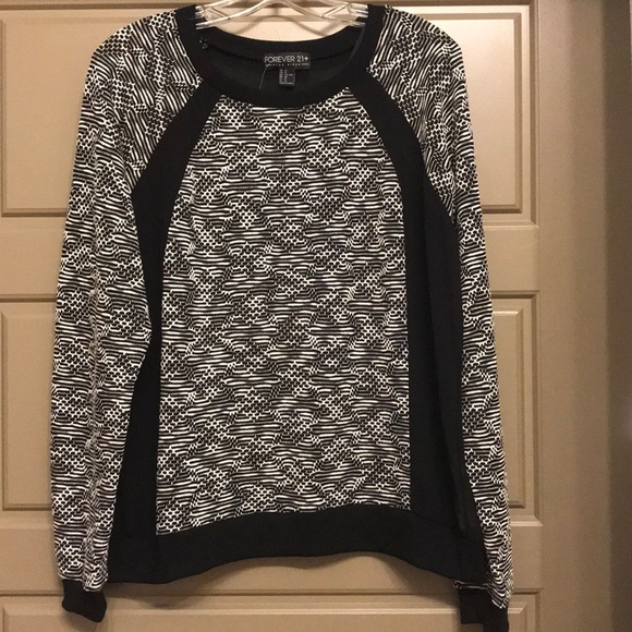 Forever 21 Tops - NWT Forever 21 + 1x Black and White Top